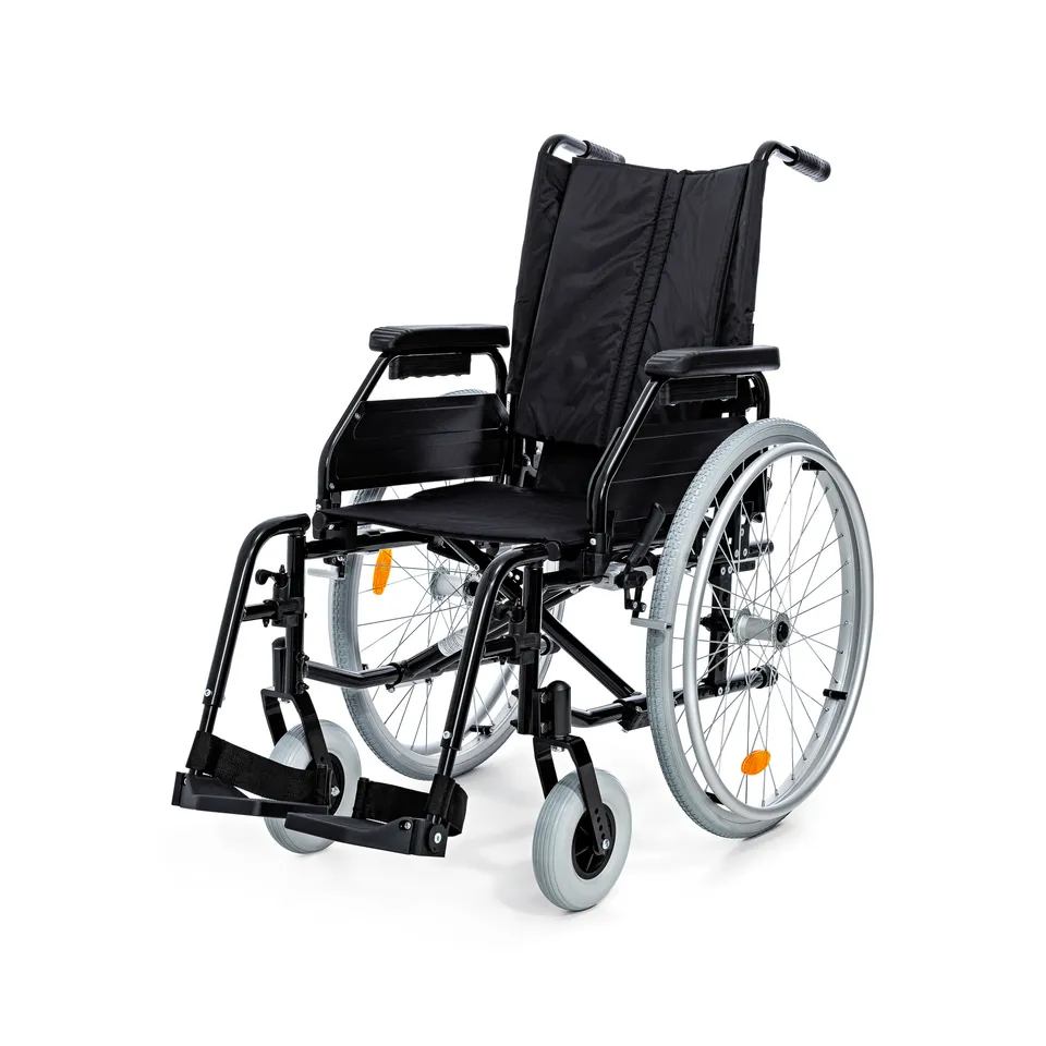 antar-at52302-rollstuhl-mit-verstellbarem-sitz-und-fu-st-tzen image 1