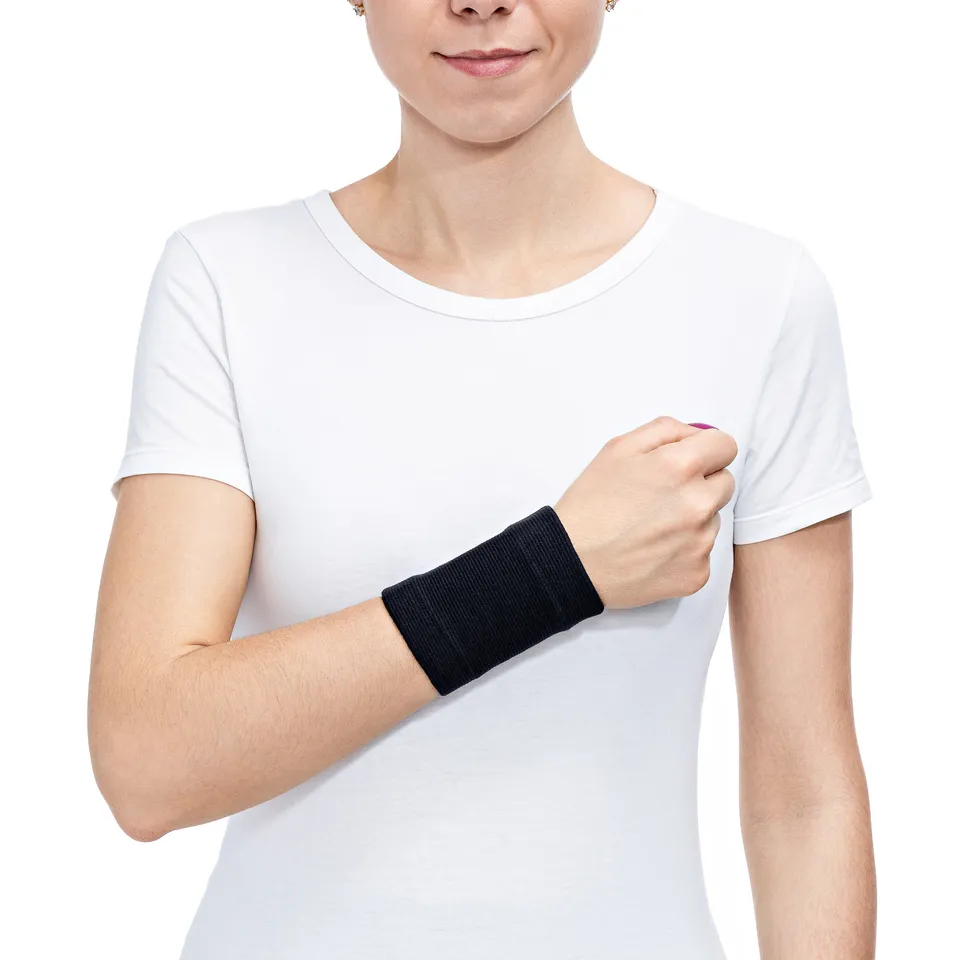 antar-at53021-handgelenkorthese-aus-nylon-bewegungserhaltend image 1